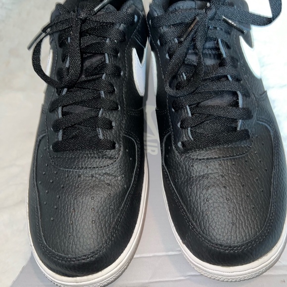 Black Air Force 1. Men's size 10. - Picture 2 of 7